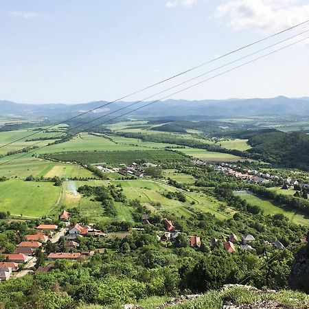 Lavender Vendeghaz Kicsi Falu Nagy Szivvel Varazslatos Legkoerrel Daire Golop Dış mekan fotoğraf